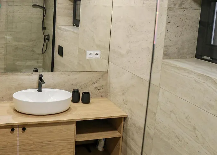 Apartmanovy Dum * Karolinka